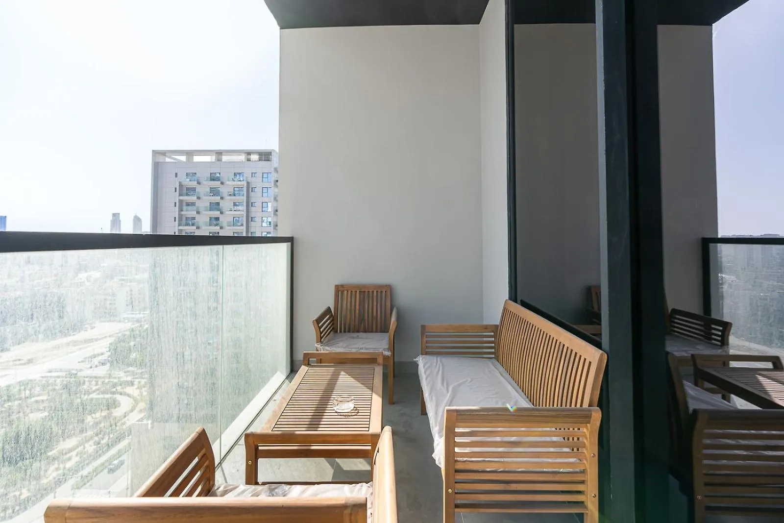 Stylish Studio Apt With Pool, Bbq Area & Playground Dubai